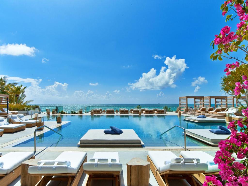 Best Places to Stay in South Beach